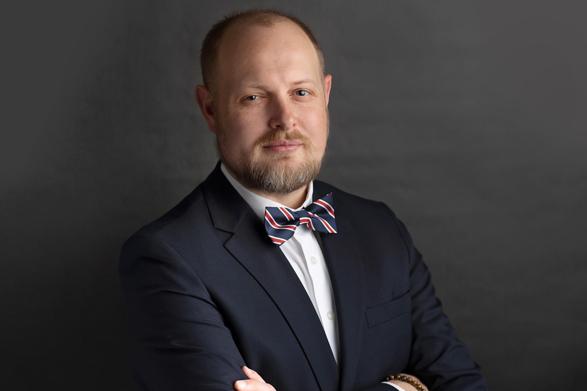 Page 3 Luke Head Shot