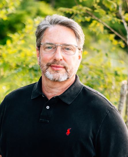 Page 3 Matt Head Shot